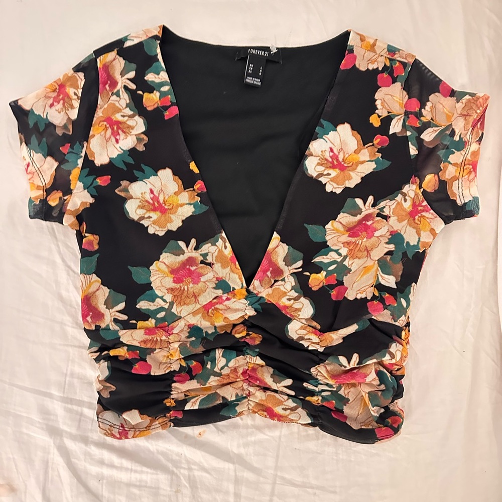 Cropped Short Sleeve Floral Top